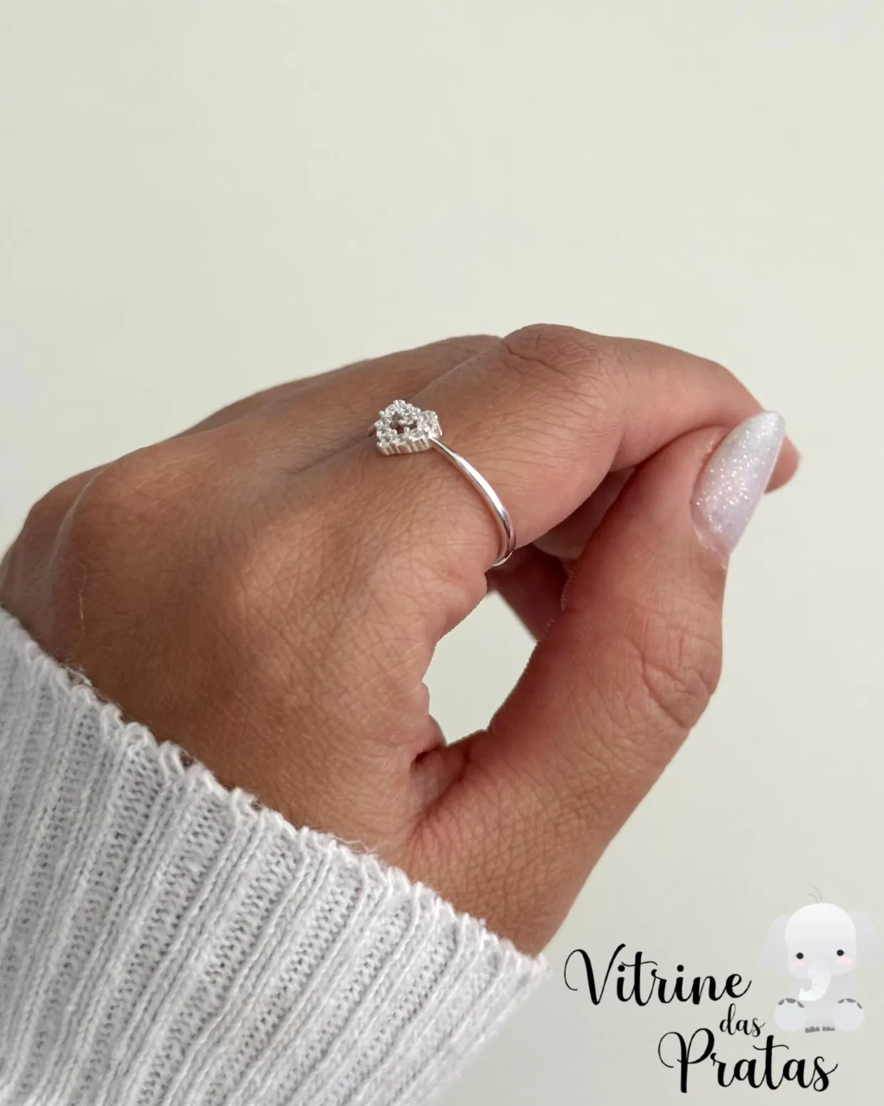 Anel Coração Vazado Cravejado