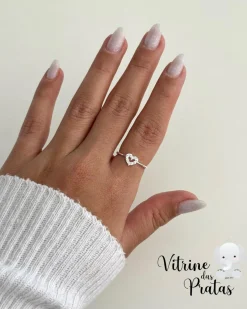 Anel Coração Vazado Cravejado