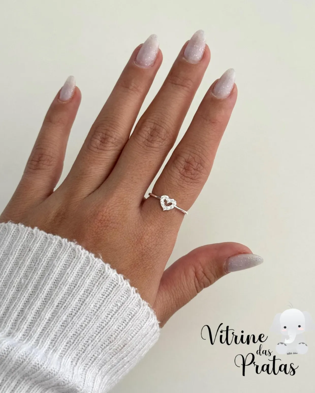 Anel Coração Vazado Cravejado