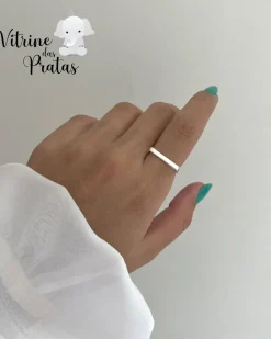 Anel Liso com Frente Quadrado