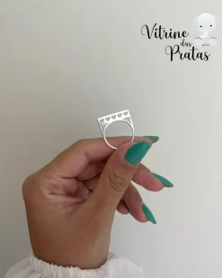 Anel Quadrado com Corações Vazados