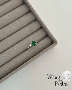 Anel Regulável com Zircônia Oval Verde Esmeralda