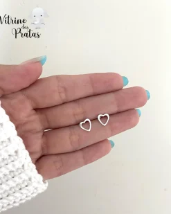 Brinco Coração Vazado M