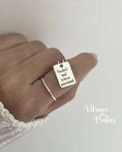 Pingente Plaquinha Quadrada Personalizada (LEIA A DESCRIÇÃO)